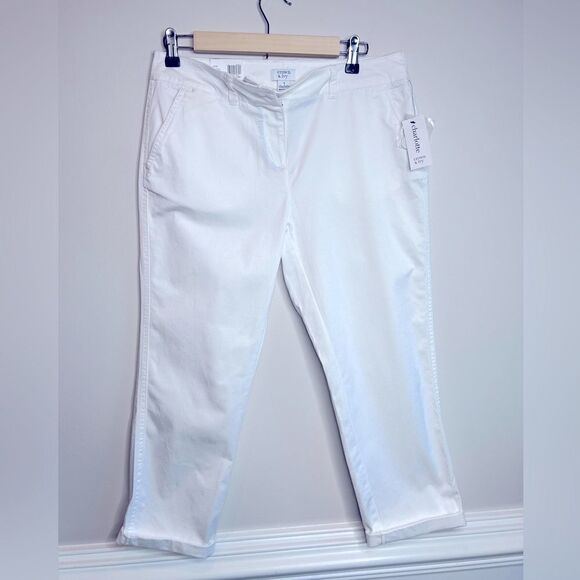 NWT crown and ivy white crop pants size 4 - Picture 1 of 4